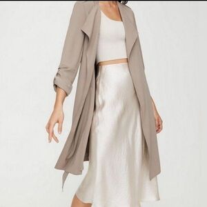 Aritzia Babaton Quincey jacket trench taupe XS